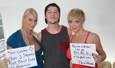 Две негра трахают большими членами милфушек перед пацанчиком с района