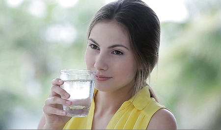 Отлизал языком щель своей девушке