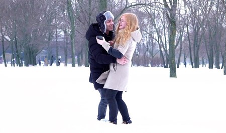 Молодая питерская пара после занятий в универе спешит потрахаться на квартире