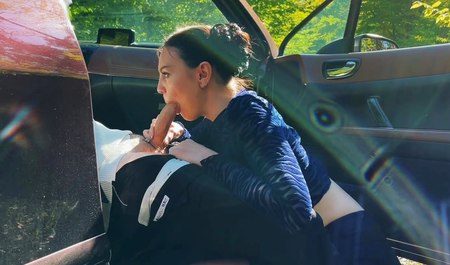 Если полапал и трахнул старую подругу в машине это вообще не измена