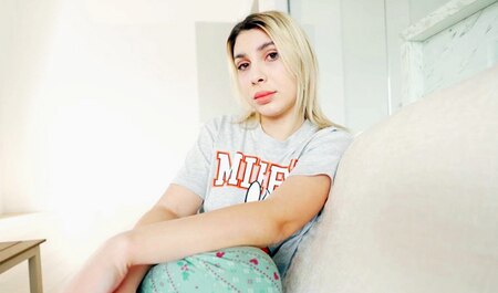 Не стал заказывать путану и занялся сексом со своей мачехой